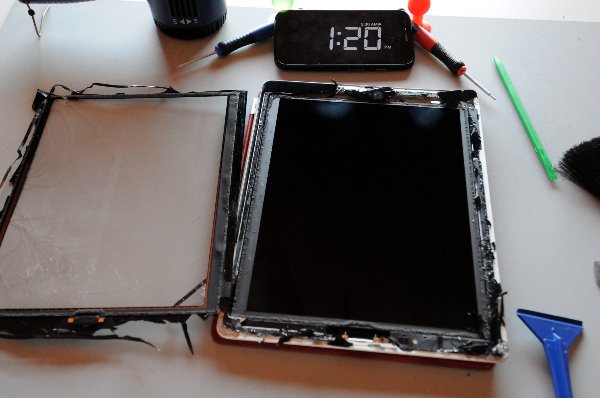 replacing the digitizer glass on my iPad